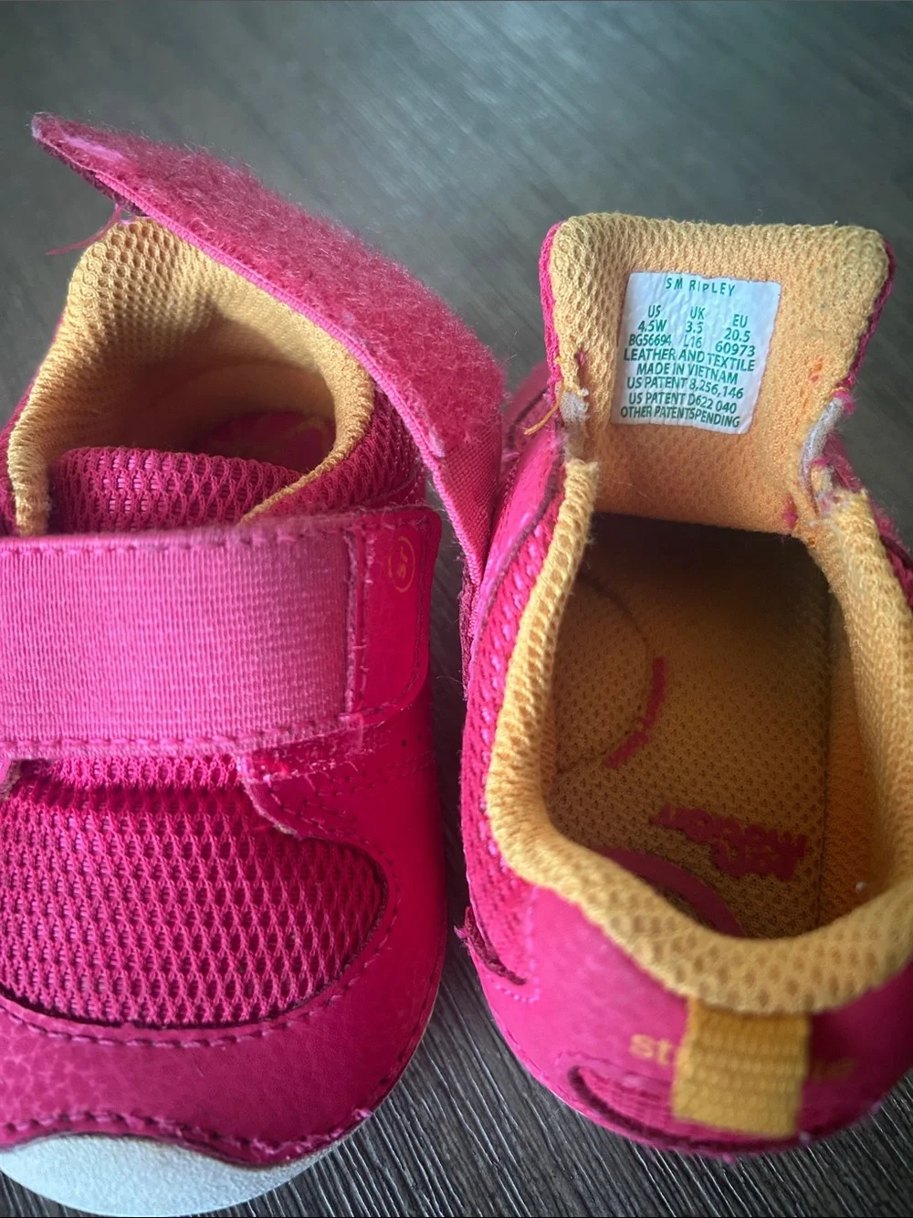 Stride Rite Baby Pink Velcro Athletic Shoes, Sz.4.5W, Gently Used.